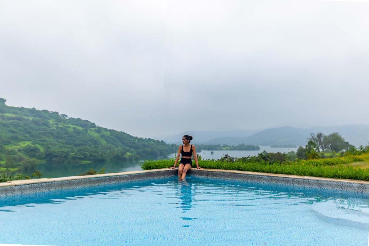 Stayvista'S Shivom Villa 12 - A Serene Escape With Views Of The Valley And Lake 罗纳瓦拉 外观 照片