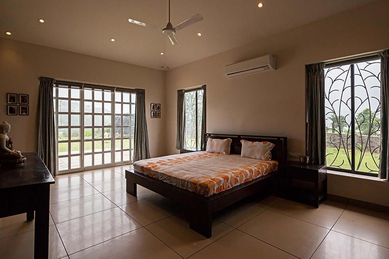 Stayvista'S Shivom Villa 12 - A Serene Escape With Views Of The Valley And Lake 罗纳瓦拉 外观 照片