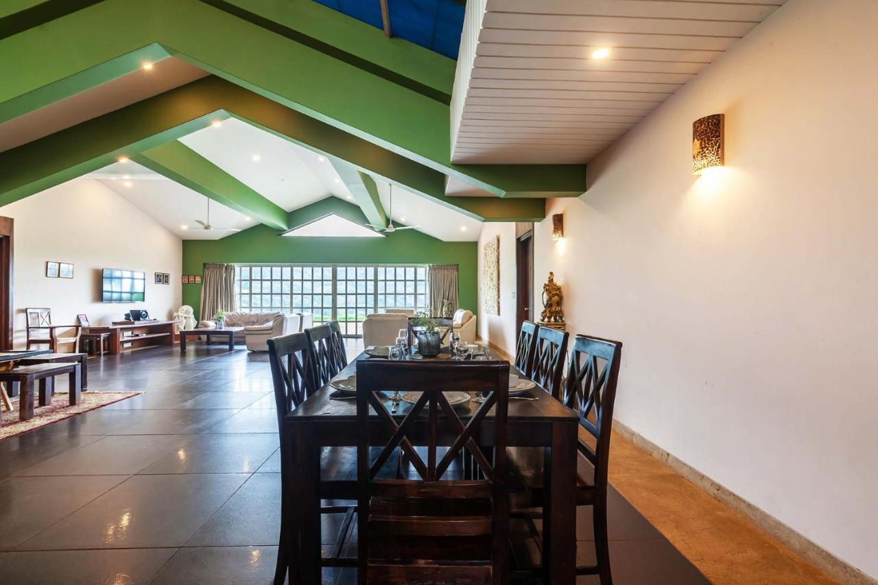 Stayvista'S Shivom Villa 12 - A Serene Escape With Views Of The Valley And Lake 罗纳瓦拉 外观 照片